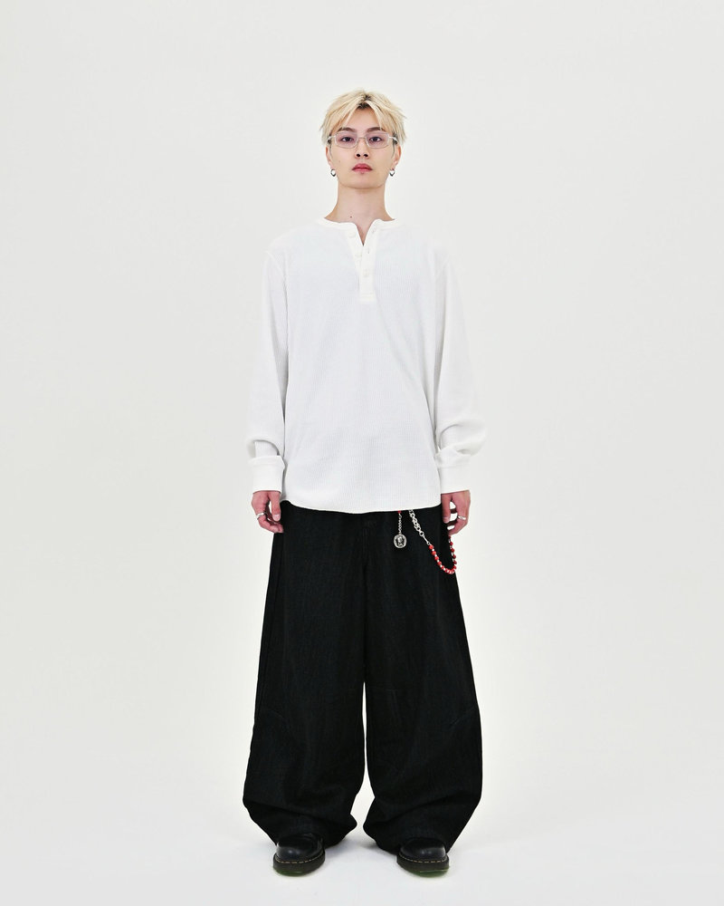 【10日以内お届け】 オールブラックボタンフライデニム L2113