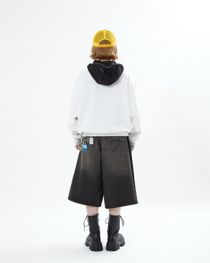 【10日以内お届け】デジタル缶バッジスウェット L2097