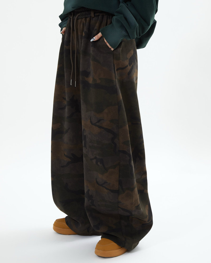 【10日以内お届け】カモフラバルーンスウェット L2203